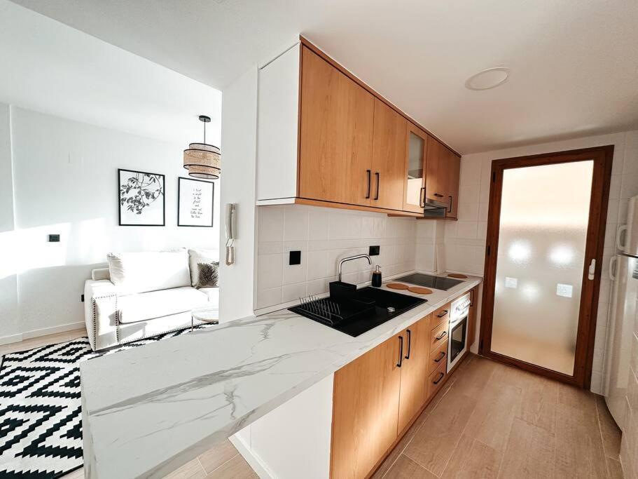 Precioso Apartamento Con Piscina Y Vistas Alicante Exteriör bild
