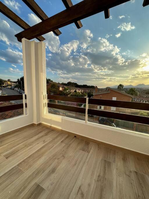 Precioso Apartamento Con Piscina Y Vistas Alicante Exteriör bild